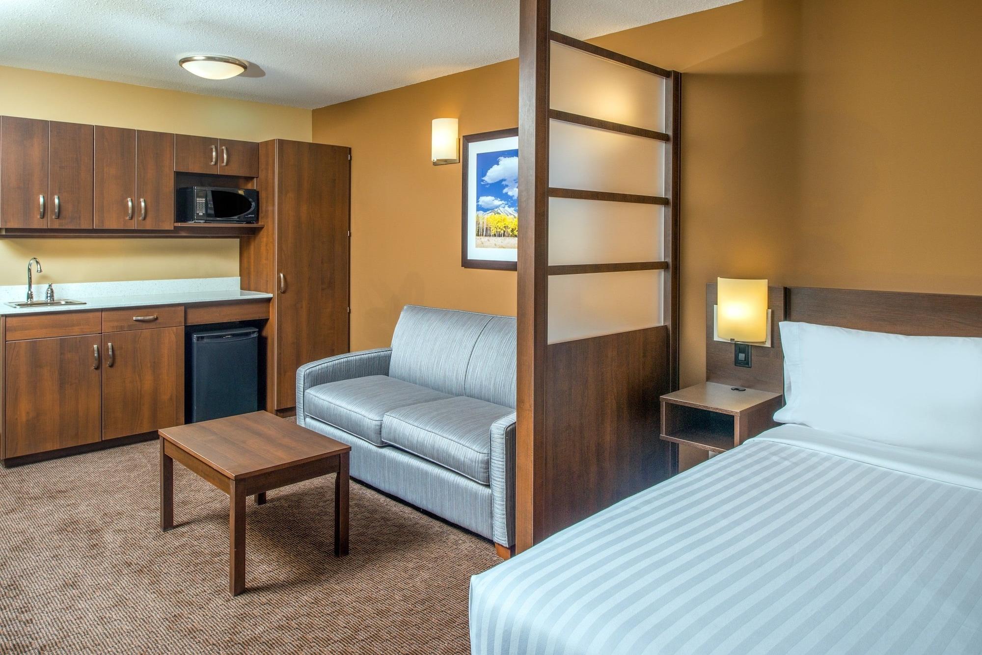 Microtel Inn & Suites By Wyndham Ред Дир Экстерьер фото