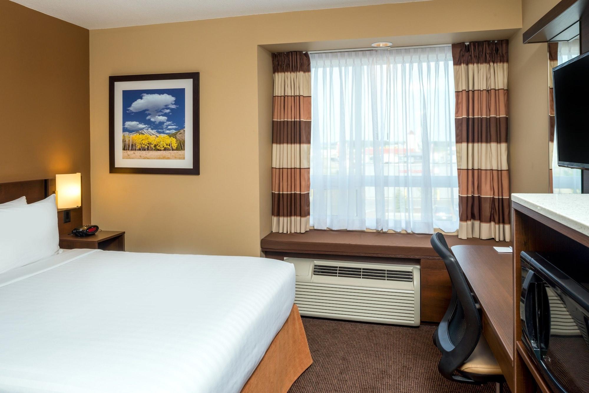 Microtel Inn & Suites By Wyndham Ред Дир Экстерьер фото